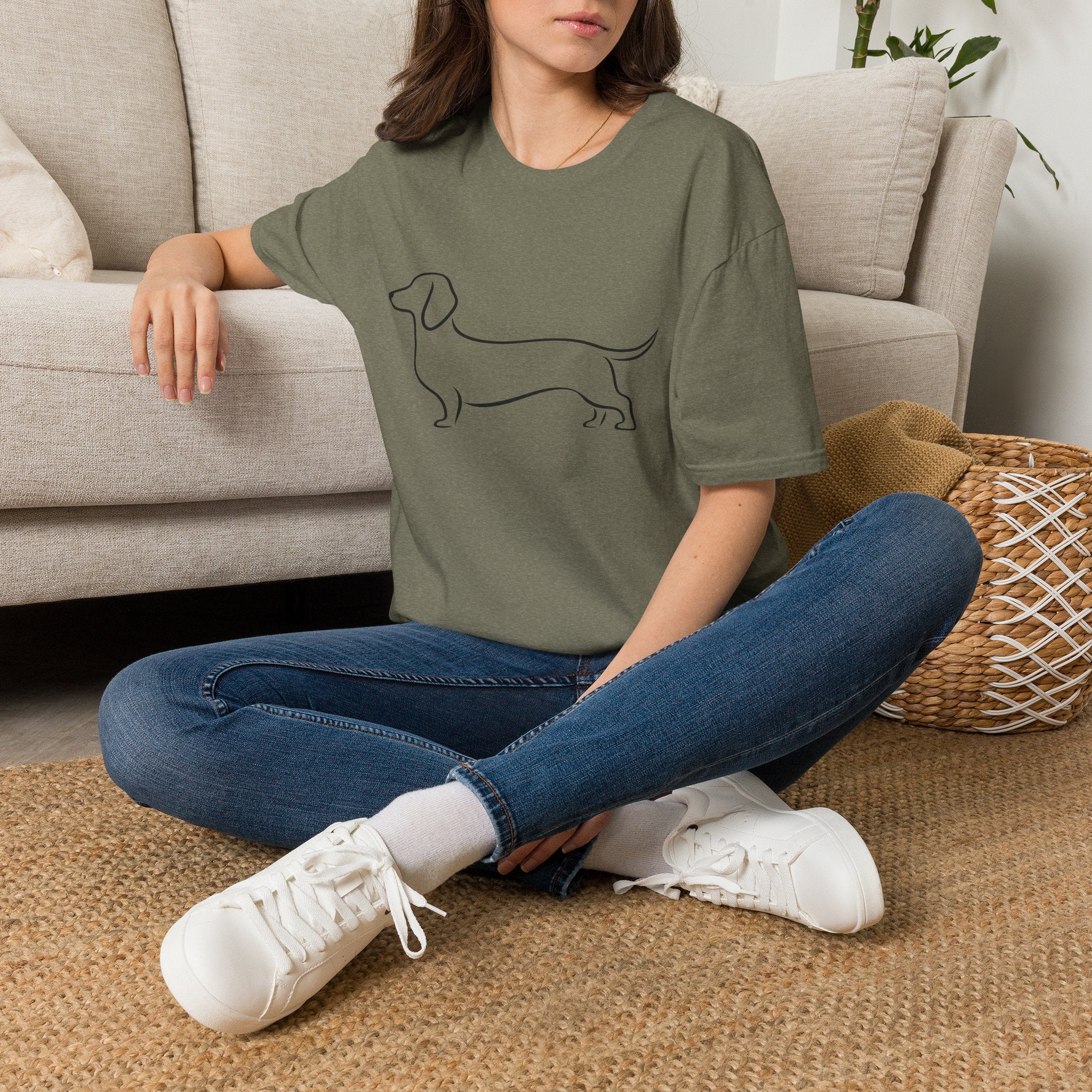 Dachshund Outline T-Shirt — Minimalist Wiener Dog Graphic