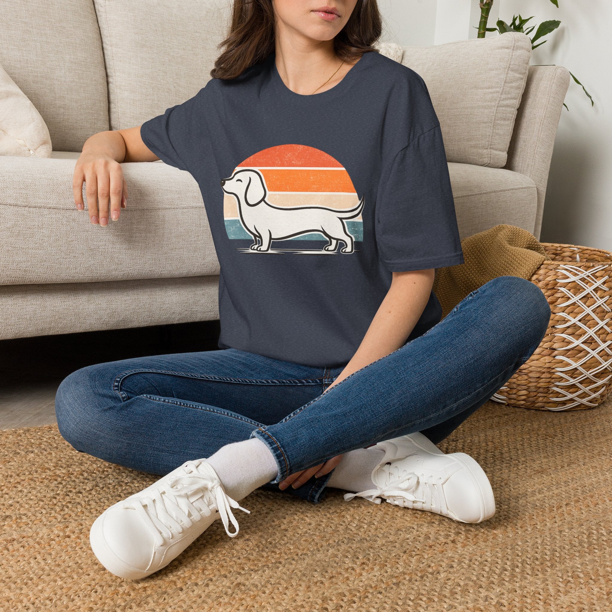 Dachshund Outline T-Shirt — Minimalist Wiener Dog Graphic