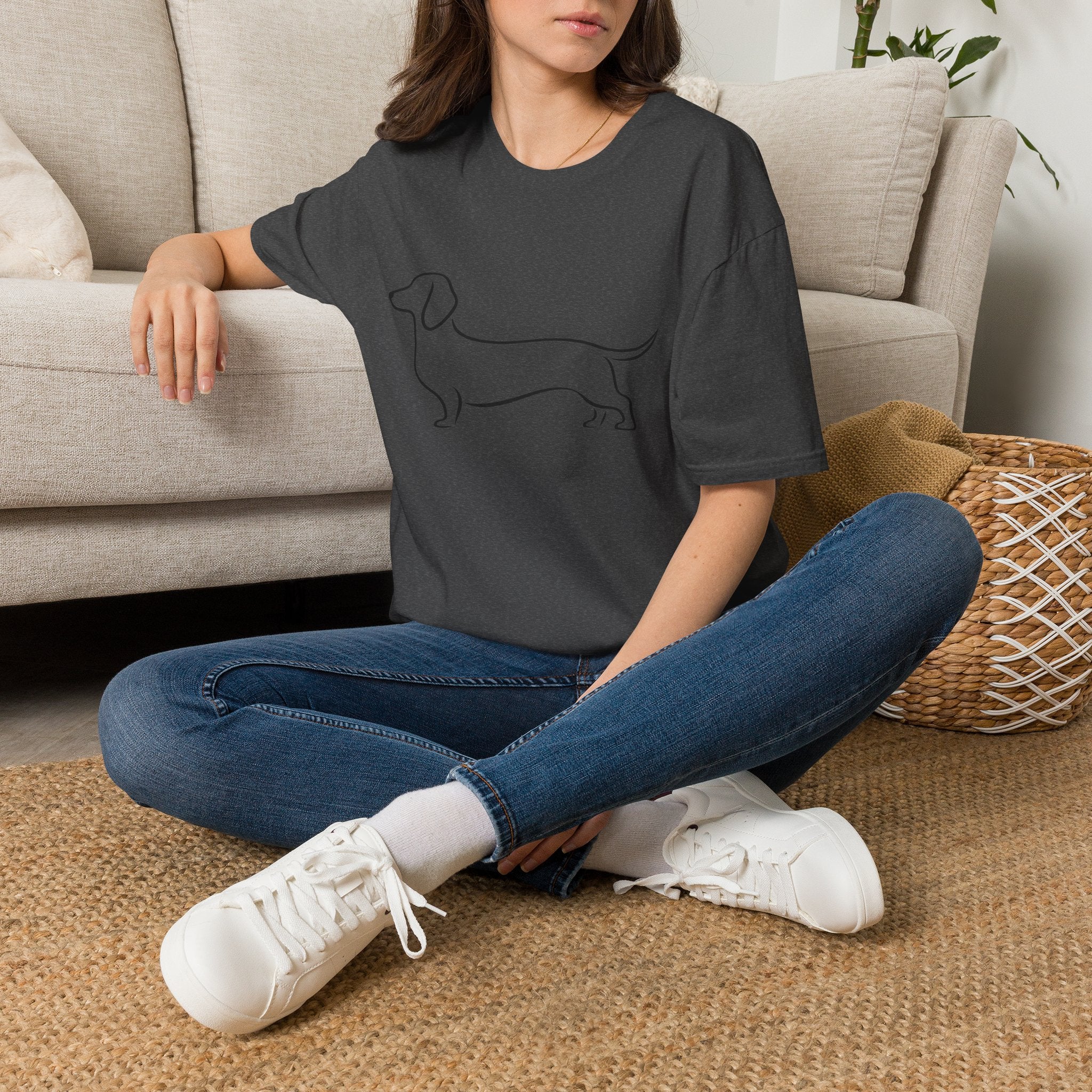Dachshund Outline T-Shirt — Minimalist Wiener Dog Graphic