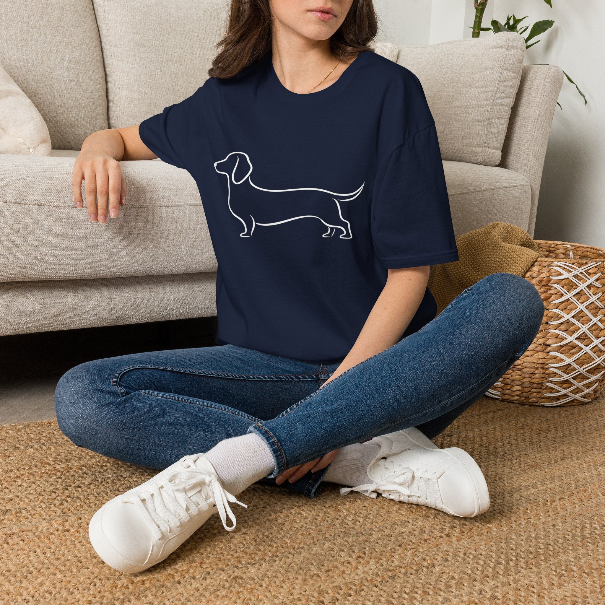 Dachshund Outline T-Shirt — Minimalist Wiener Dog Graphic
